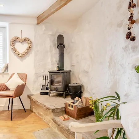 2 Bed In Oc-f31871 別荘 *